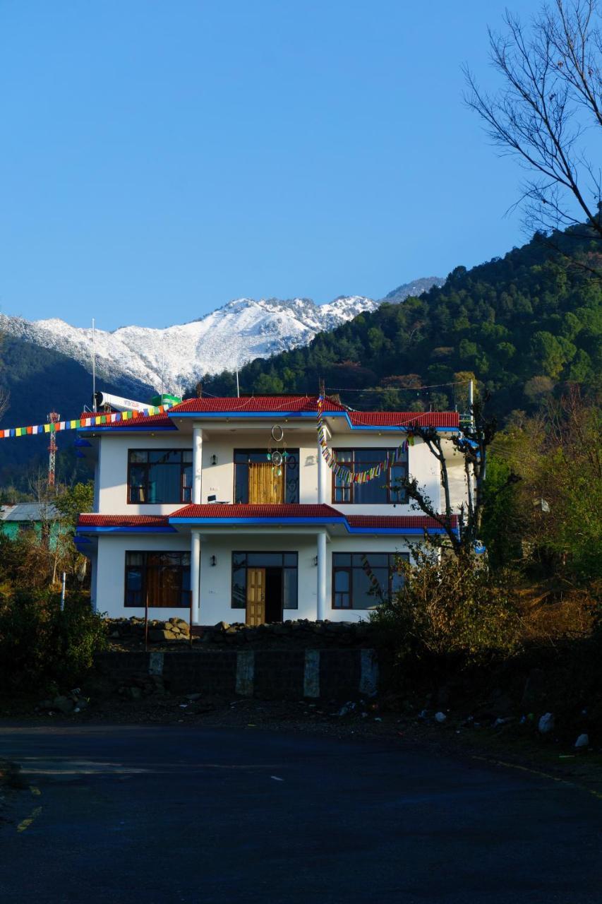 The Bunker Bir Hostel Exterior photo